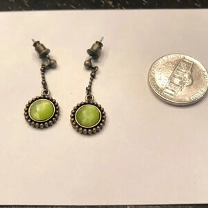 Green bronze dangle earrings 💙💙3 for $25